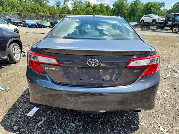 2013 TOYOTA CAMRY