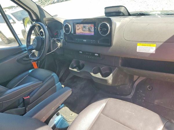 2025 MERCEDES-BENZ SPRINTER