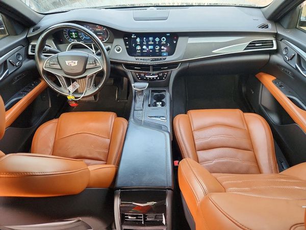 2017 CADILLAC CT6