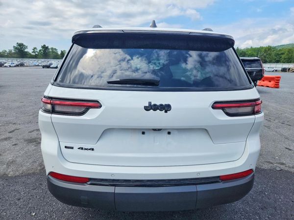 2023 JEEP GRAND CHEROKEE Laredo, Altitude