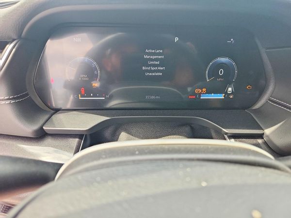 2023 JEEP GRAND CHEROKEE Laredo, Altitude