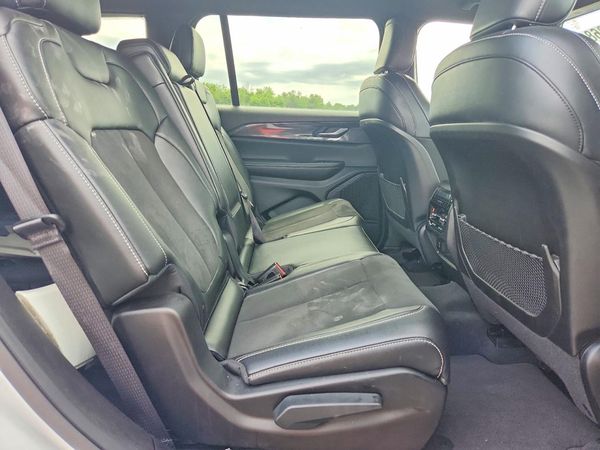 2023 JEEP GRAND CHEROKEE Laredo, Altitude