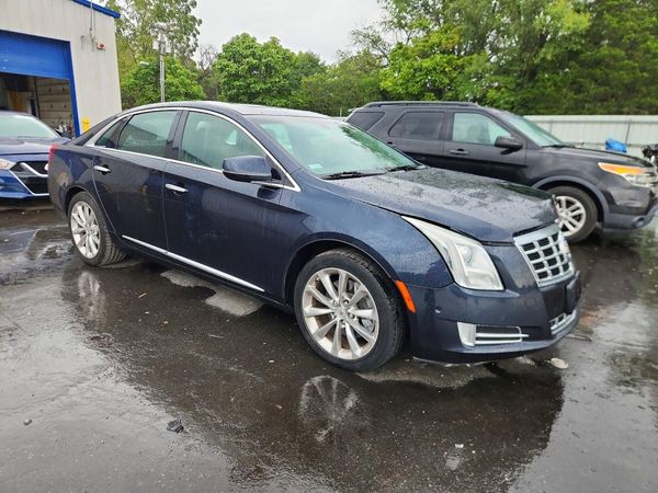 2014 CADILLAC XTS Luxury