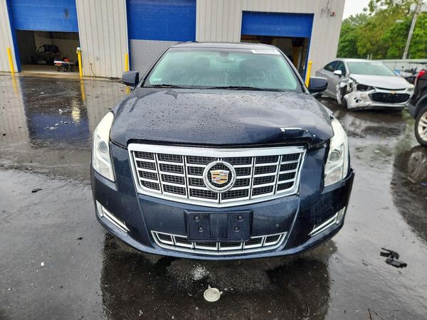 2014 CADILLAC XTS Luxury