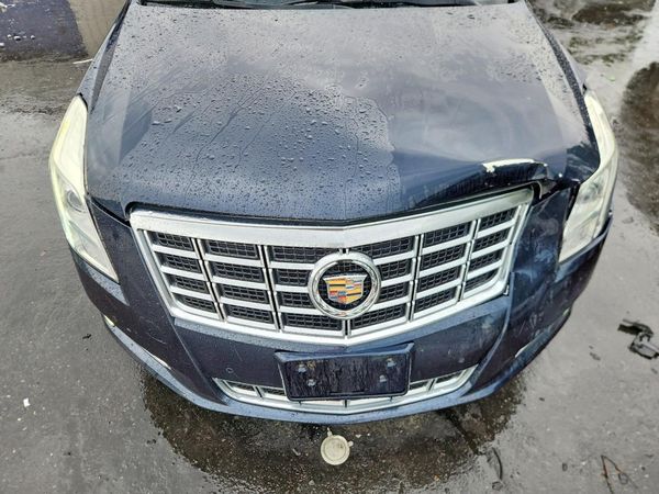2014 CADILLAC XTS Luxury