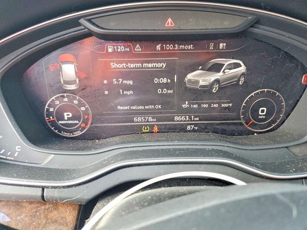 2018 AUDI Q5 quattro Premium Plus