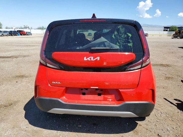 2023 KIA SOUL LX, S