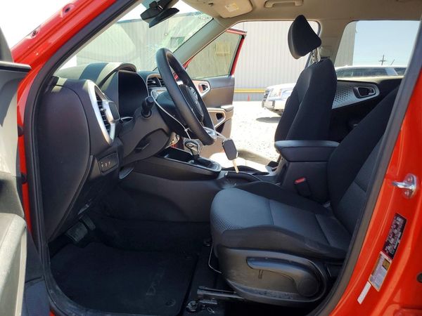 2023 KIA SOUL LX, S
