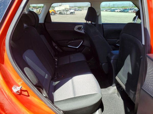 2023 KIA SOUL LX, S