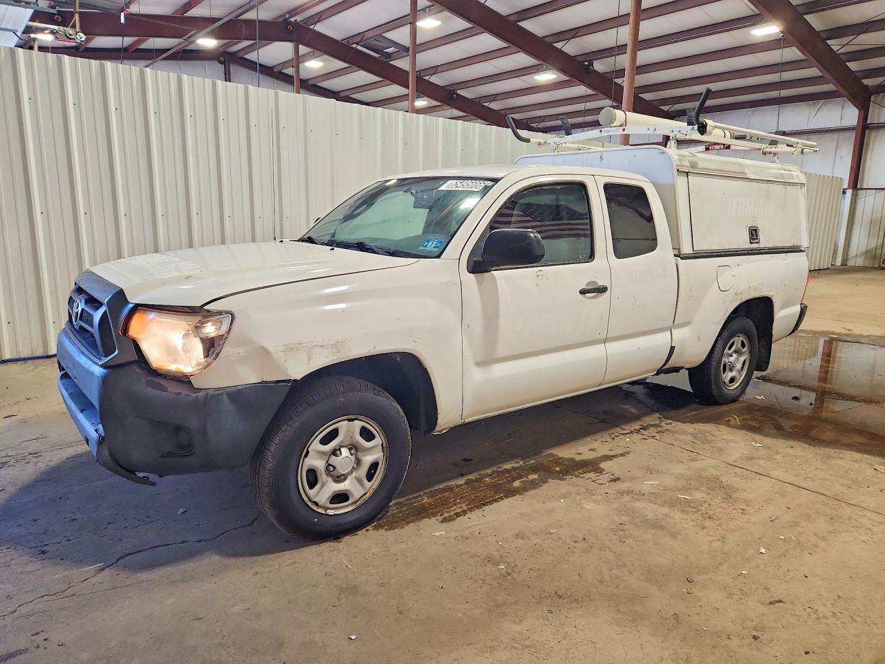 2015 TOYOTA TACOMA Delux Grade