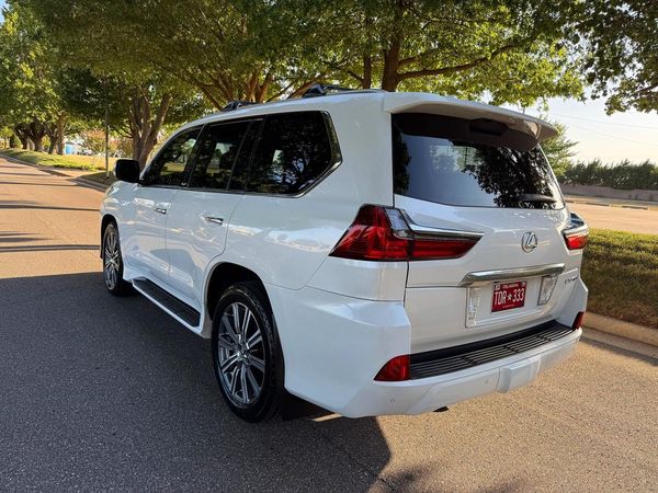 2016 LEXUS LX 570