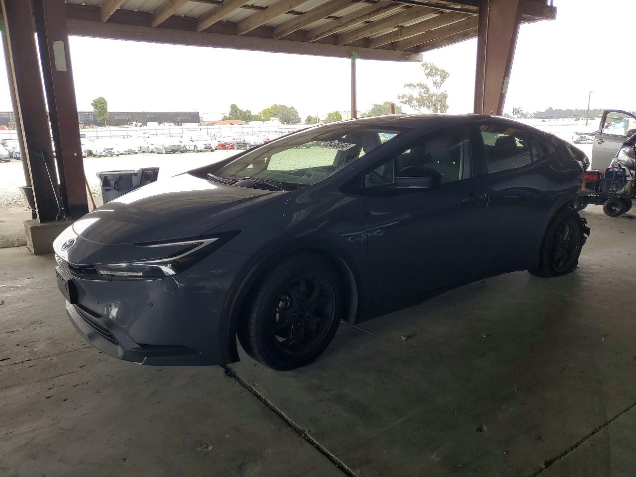 2024 TOYOTA PRIUS