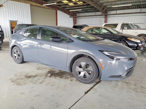 2024 TOYOTA PRIUS