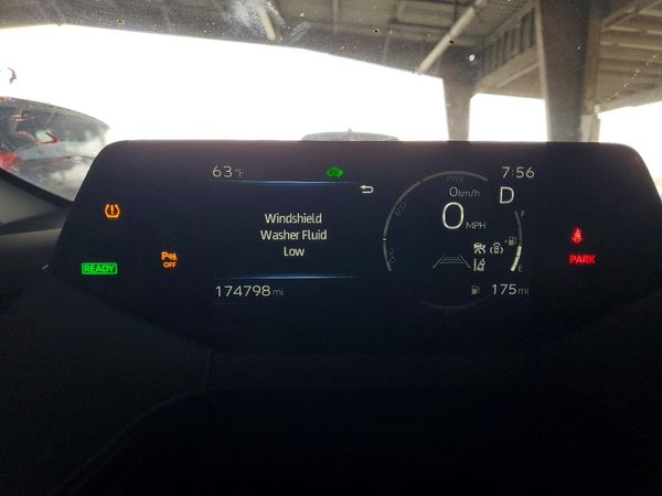 2024 TOYOTA PRIUS