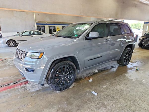 2019 JEEP GRAND CHEROKEE Laredo