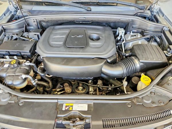 2019 JEEP GRAND CHEROKEE Laredo