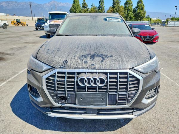 2021 AUDI Q3 quattro Premium