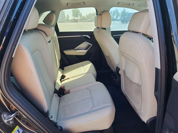 2021 AUDI Q3 quattro Premium