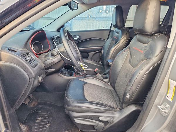 2018 JEEP COMPASS Trailhawk — DENT