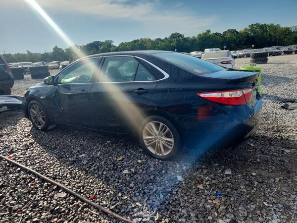 2016 TOYOTA CAMRY