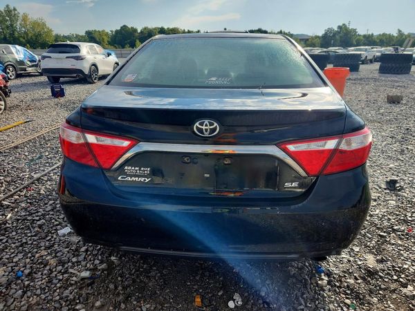 2016 TOYOTA CAMRY