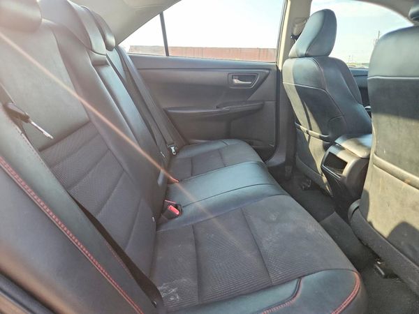 2016 TOYOTA CAMRY