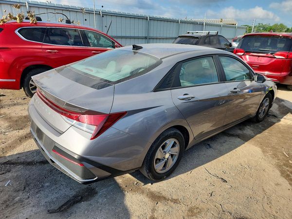 2024 HYUNDAI ELANTRA