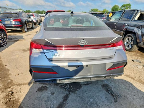 2024 HYUNDAI ELANTRA