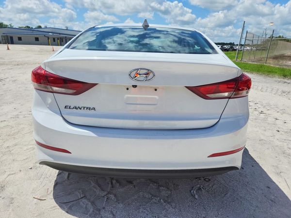 2018 HYUNDAI ELANTRA