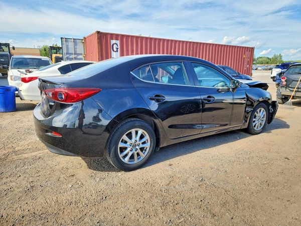 2015 MAZDA 3 Touring/GS