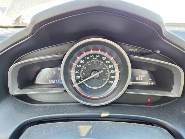 2015 MAZDA 3 Touring/GS