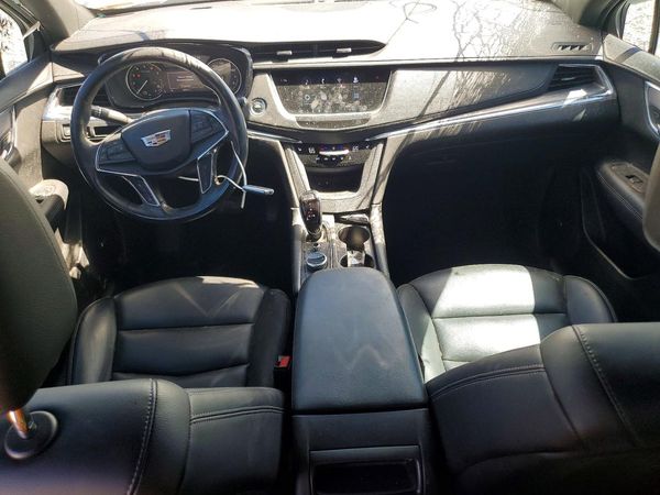 2022 CADILLAC XT5