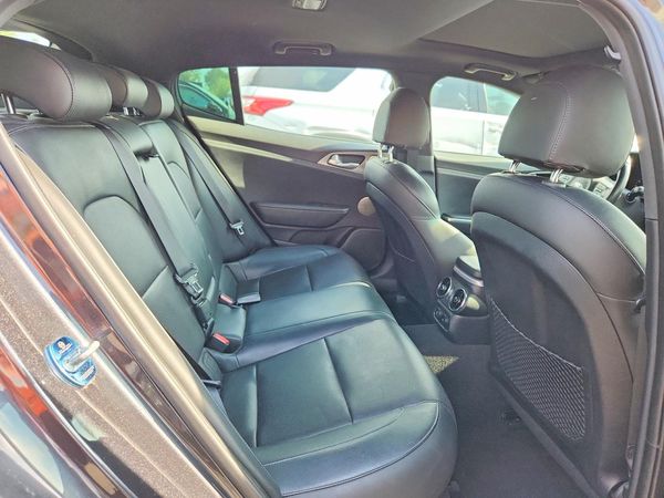 2019 KIA STINGER