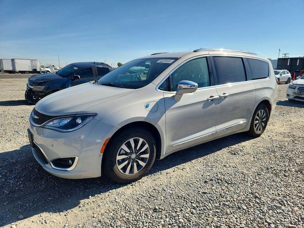 2020 CHRYSLER PACIFICA