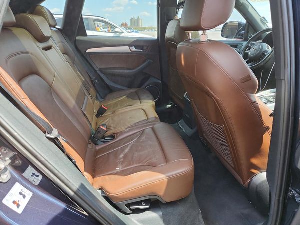 2017 AUDI Q5 quattro Premium Plus