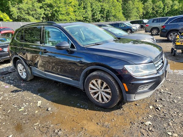 2018 VOLKSWAGEN TIGUAN SE, SEL