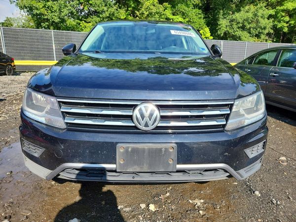 2018 VOLKSWAGEN TIGUAN SE, SEL