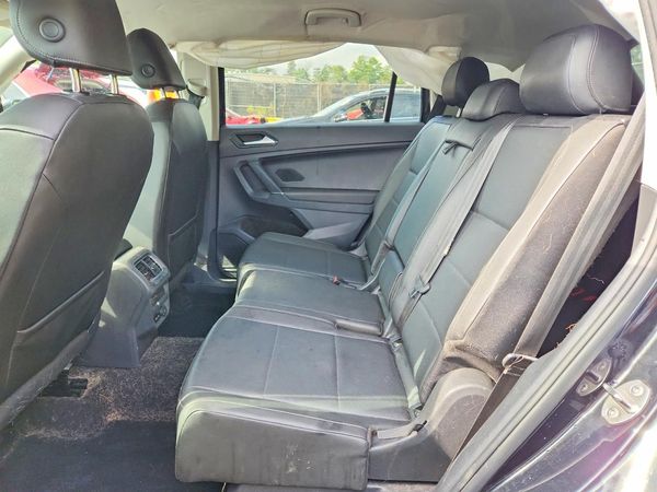 2018 VOLKSWAGEN TIGUAN SE, SEL