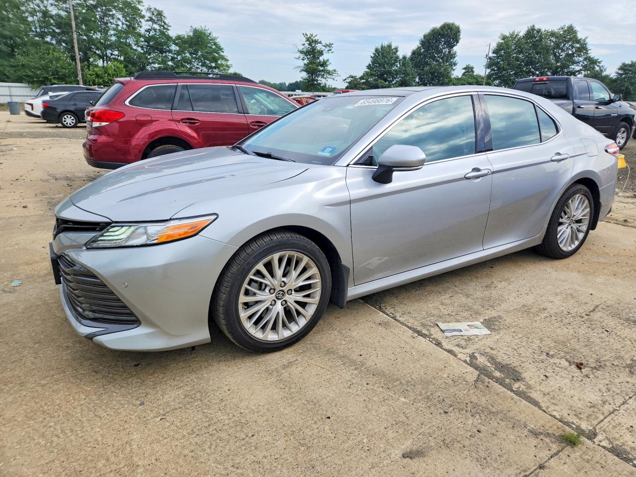2018 TOYOTA CAMRY