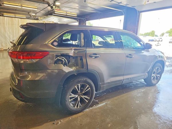 2018 TOYOTA HIGHLANDER
