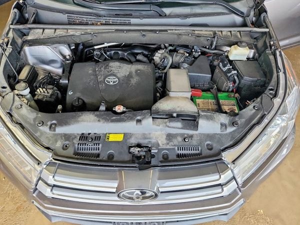 2018 TOYOTA HIGHLANDER