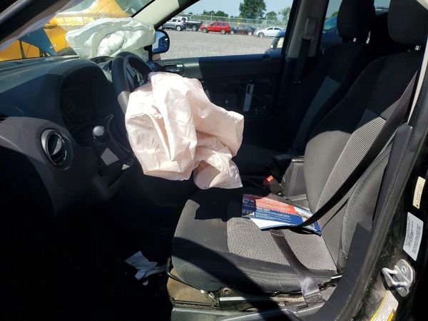 2015 JEEP COMPASS Sport — DENT
