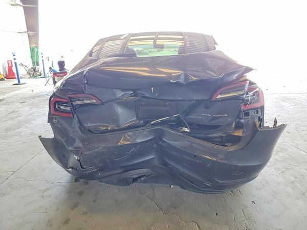 2022 TESLA MODEL 3 — DIRR