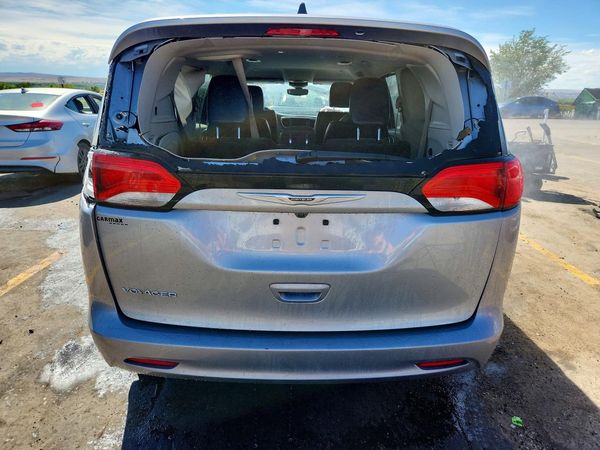 2021 CHRYSLER VOYAGER