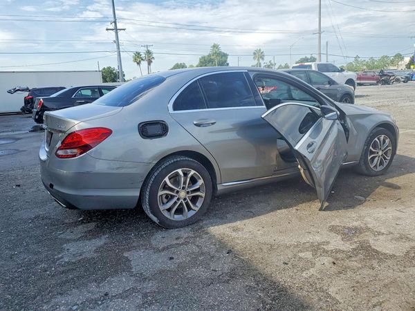 2015 MERCEDES-BENZ C 4-MATIC