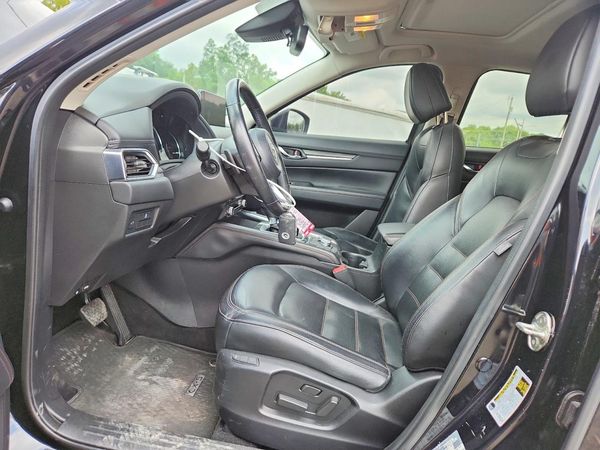 2022 MAZDA CX-5 Premium Package