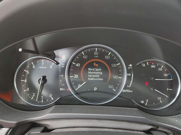 2022 MAZDA CX-5 Premium Package