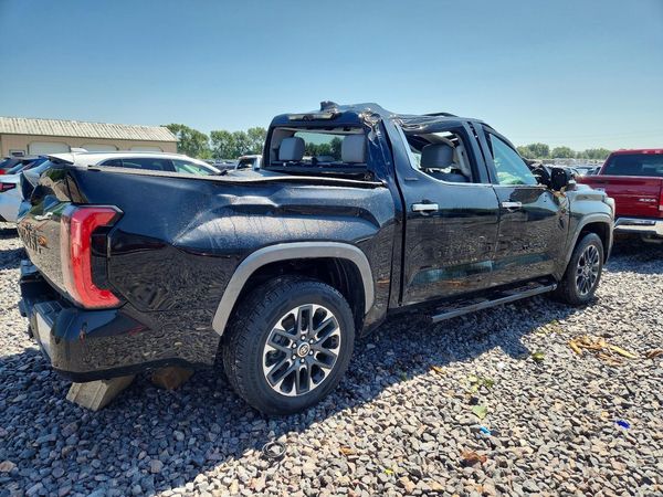 2022 TOYOTA TUNDRA Limited