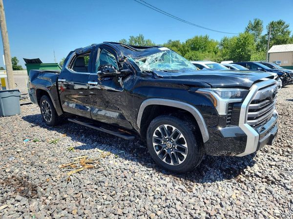 2022 TOYOTA TUNDRA Limited