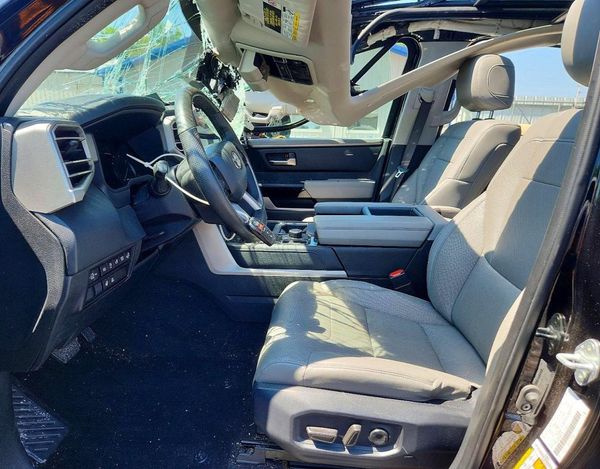 2022 TOYOTA TUNDRA Limited